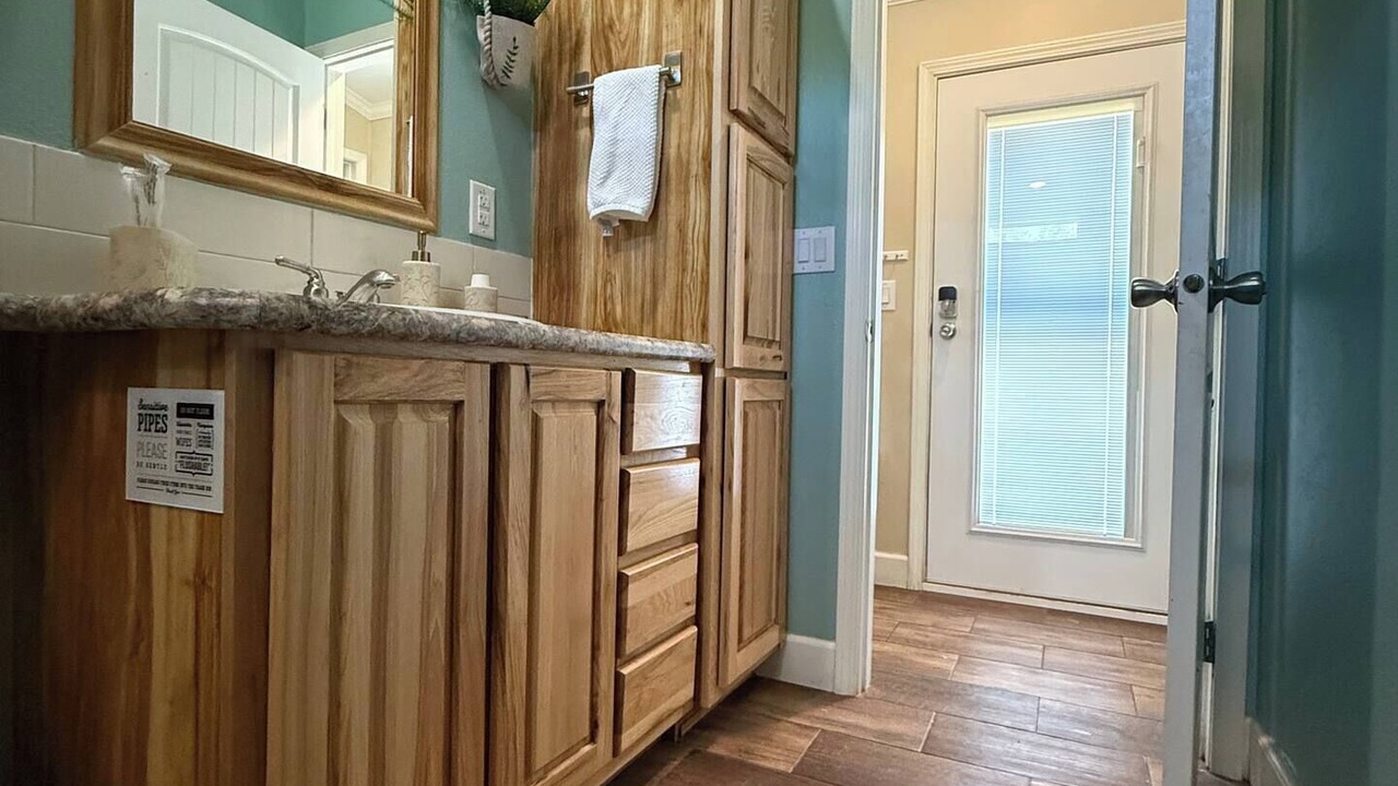 Photo of Bathroom in Eastland County