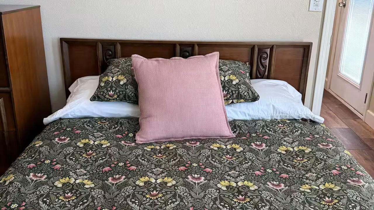 Photo of Bedroom in Eastland County