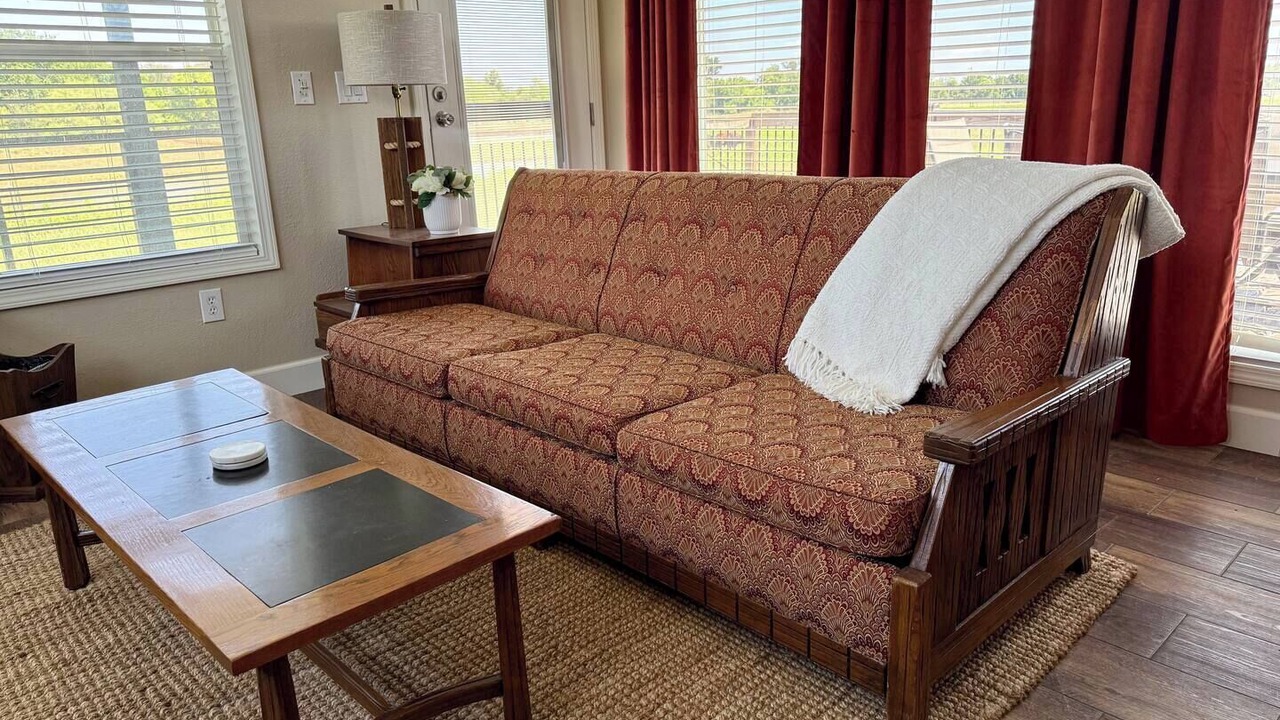 Photo of Livingroom in Eastland County