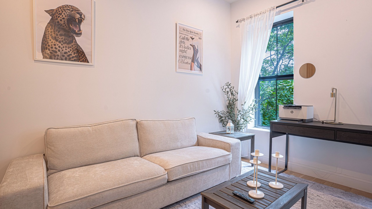 Photo of Bedroom in Ocean Hill