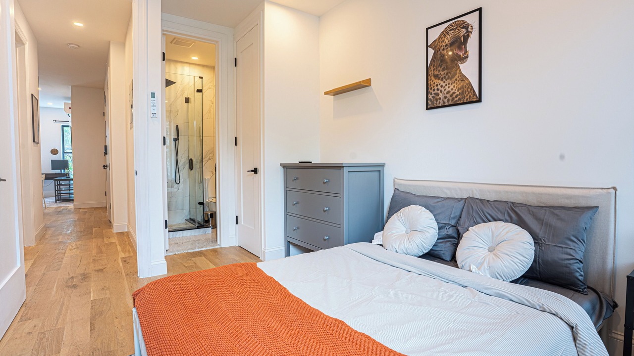 Photo of Others in Ocean Hill