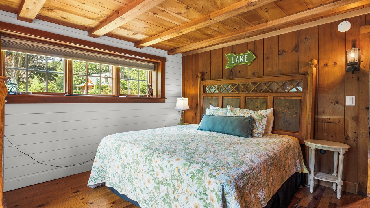 Photo of Bedroom in Lake George