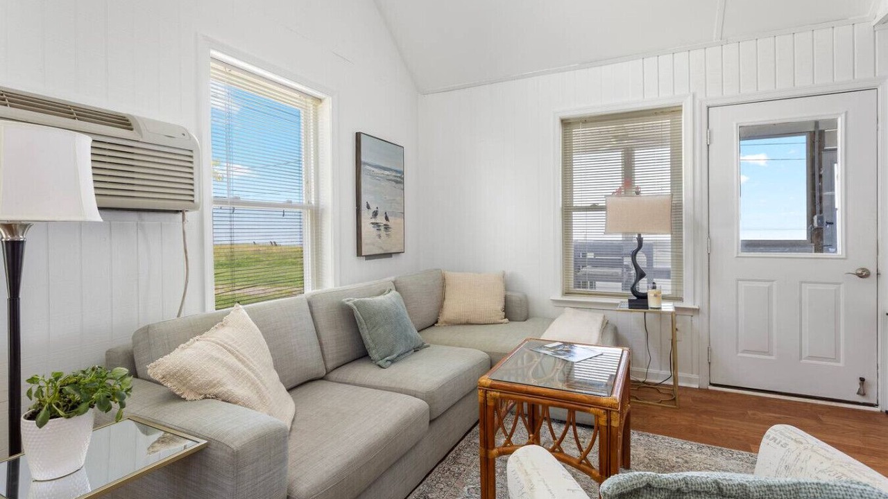 Photo of Livingroom in Barstow