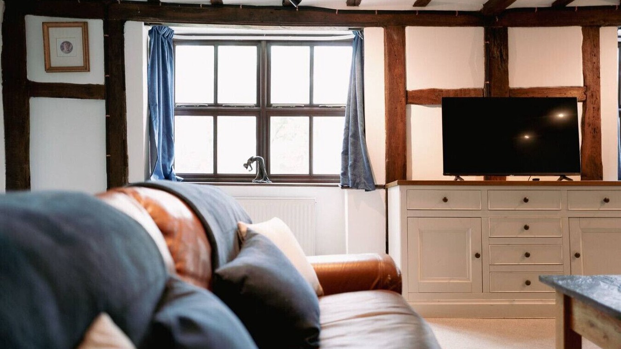 Photo of Livingroom in Sittingbourne