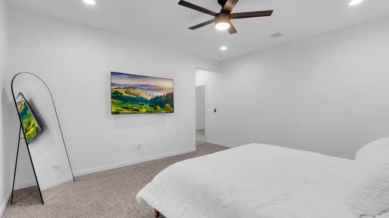 Photo of Bedroom in Biggs Field