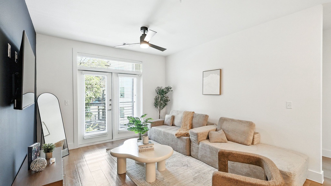 Photo of Livingroom in Downtown Fort Worth