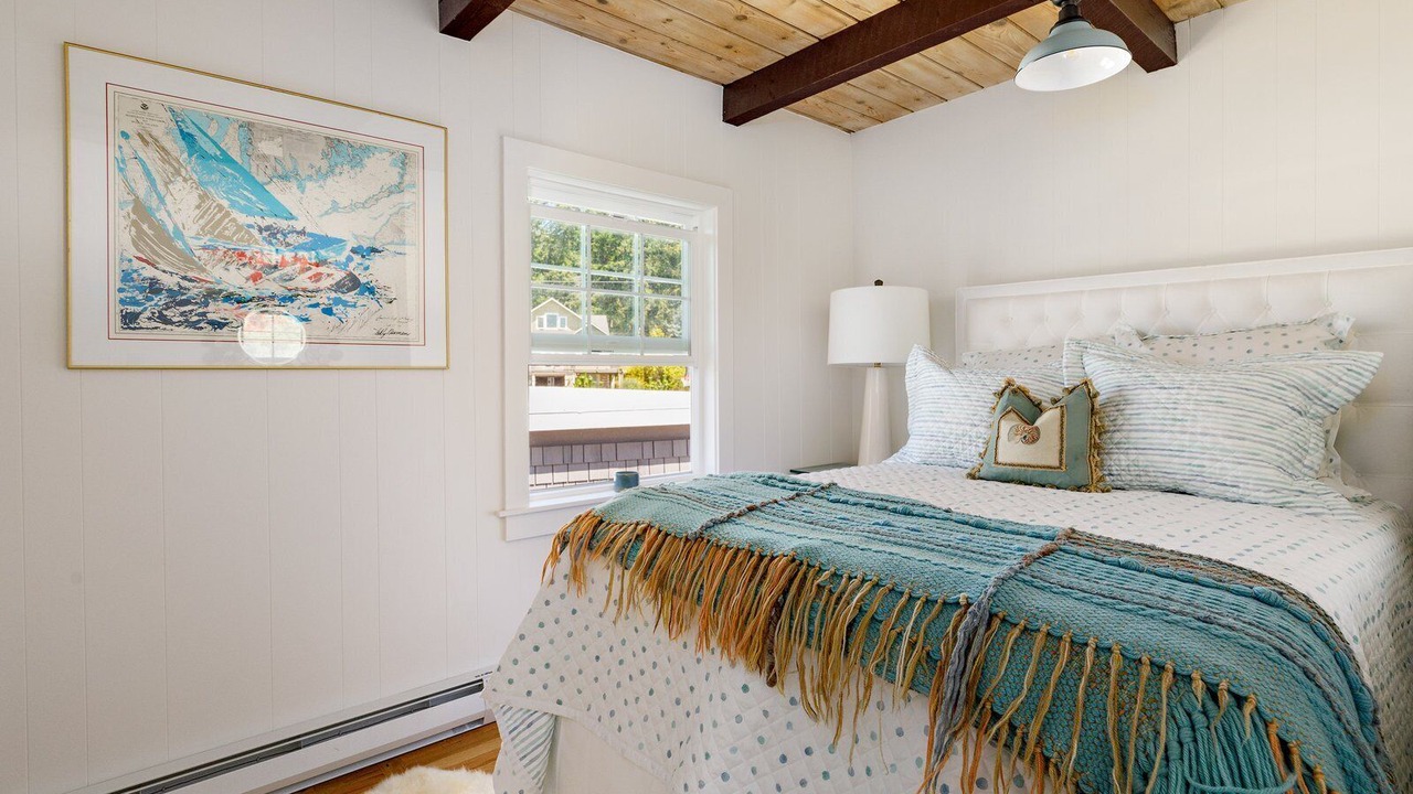 Photo of Others in Freeland