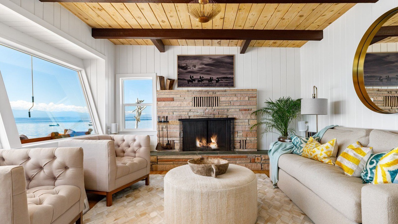 Photo of Livingroom in Freeland