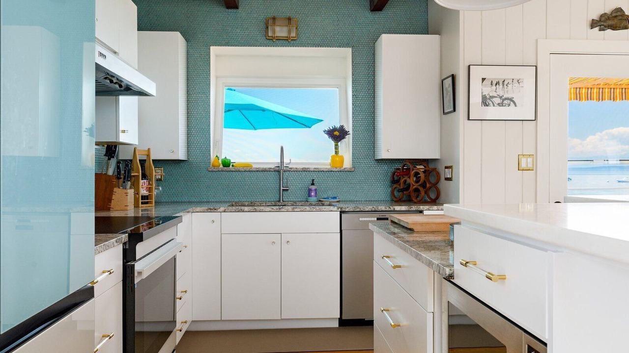 Photo of Others in Freeland