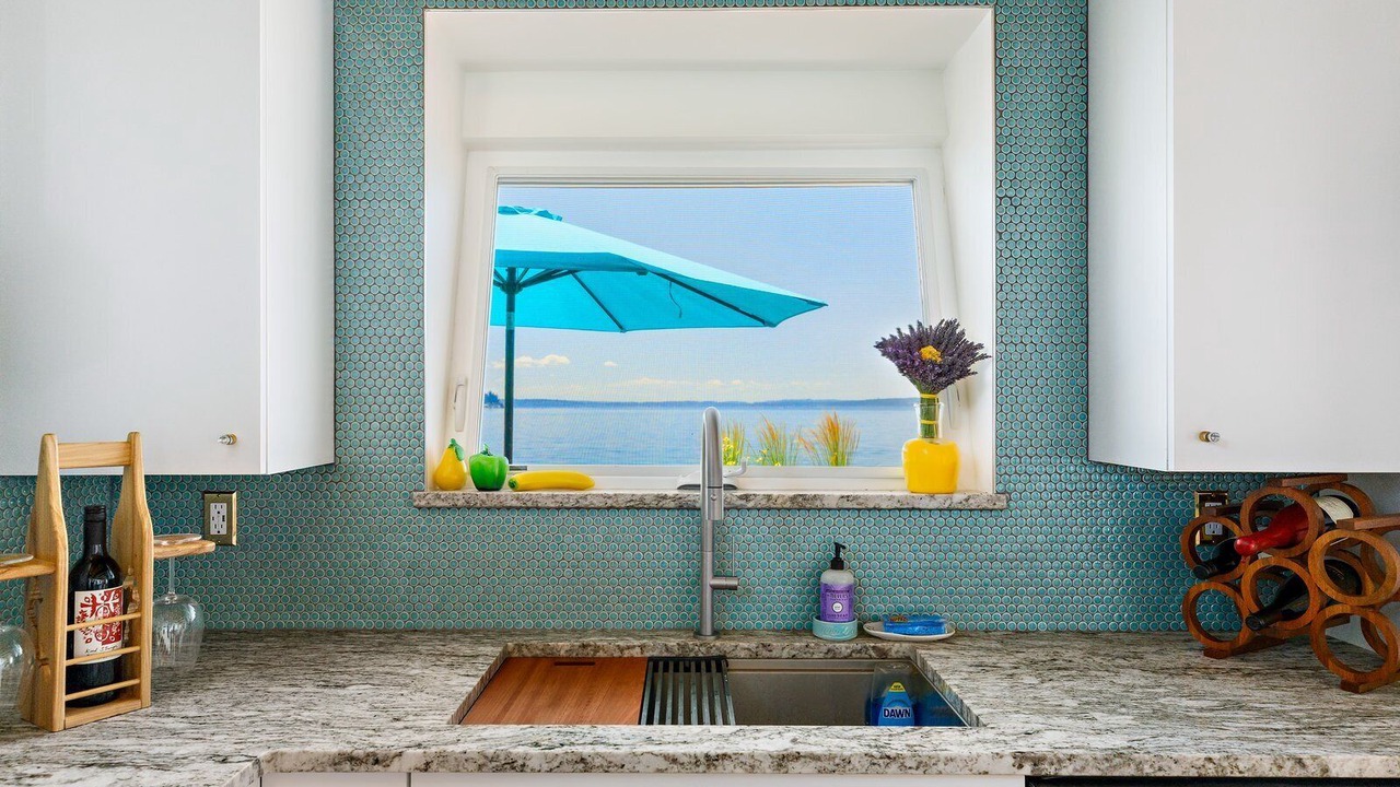 Photo of Others in Freeland