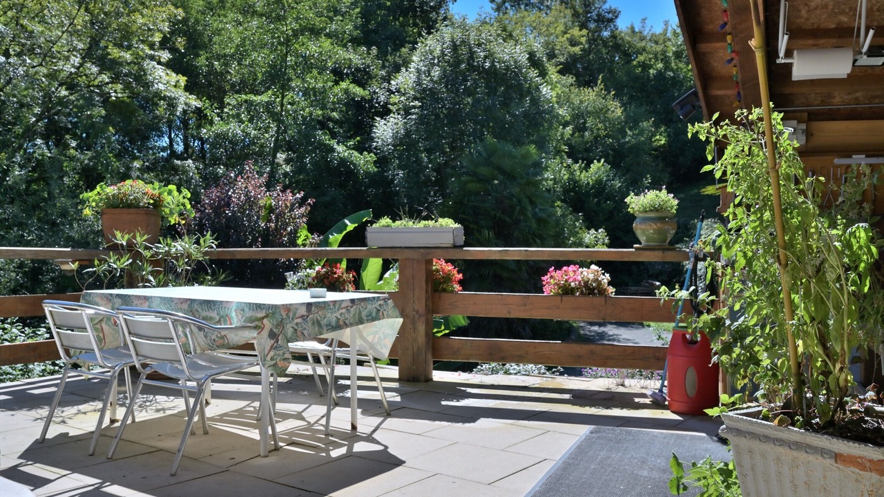 Photo of Outdoor in Chein-Dessus
