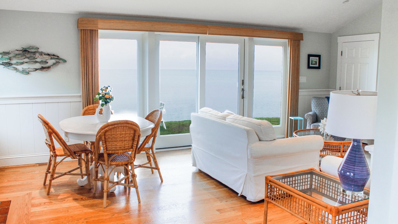 Photo of Livingroom in Popponesset