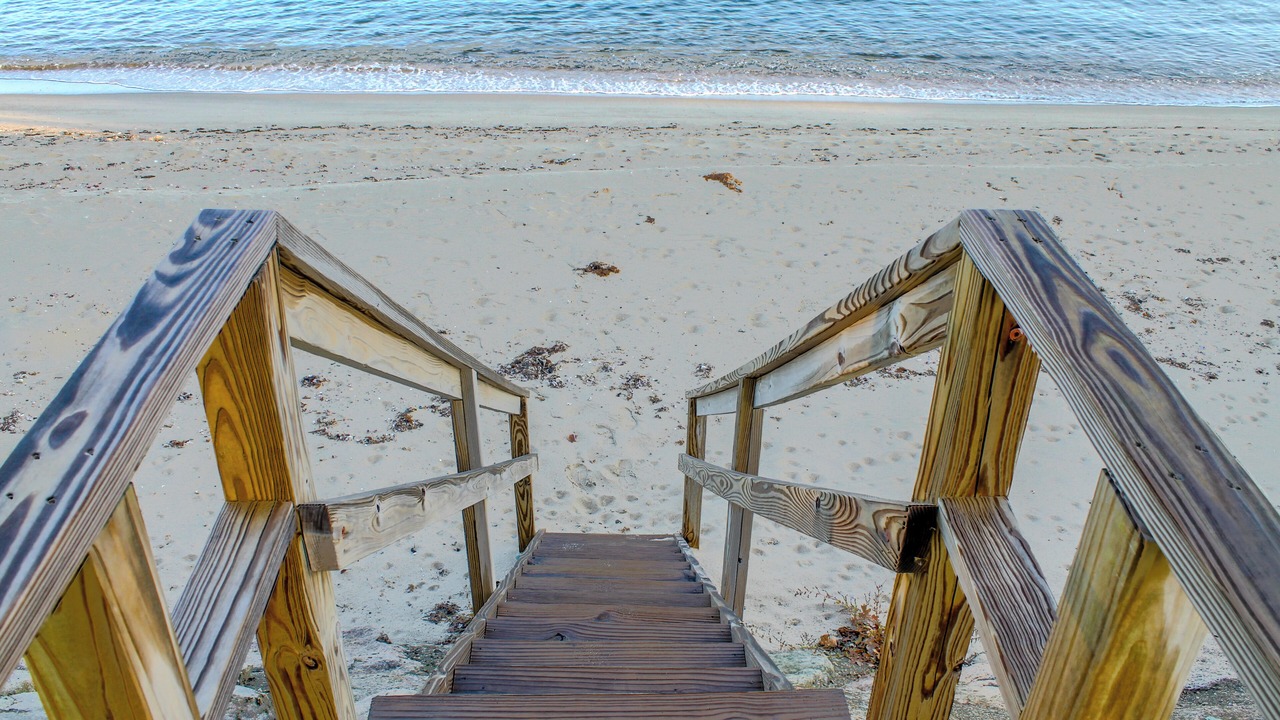 Photo of Others in Popponesset