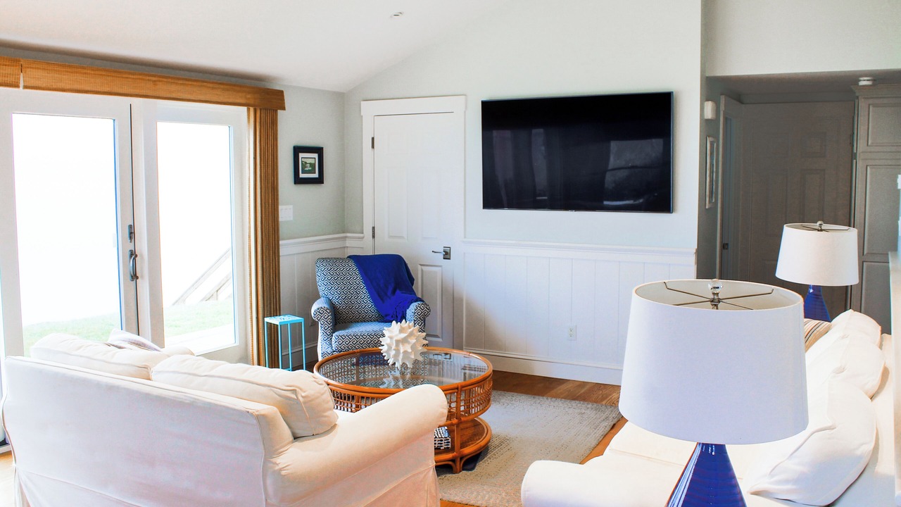 Photo of Livingroom in Popponesset