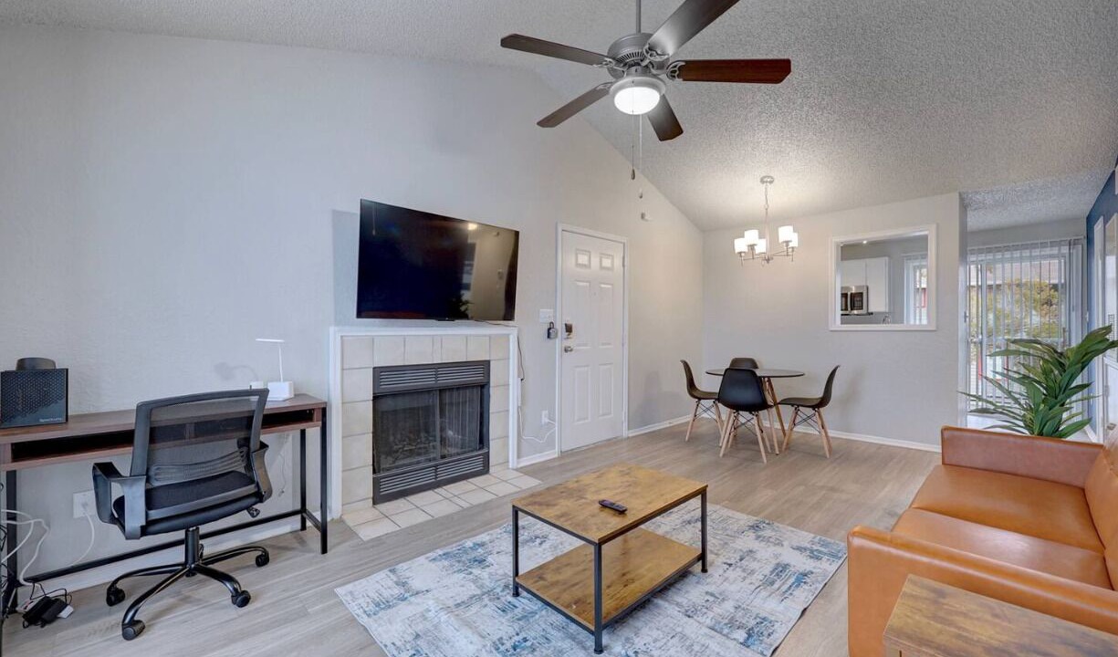 Photo of Livingroom in Milwood
