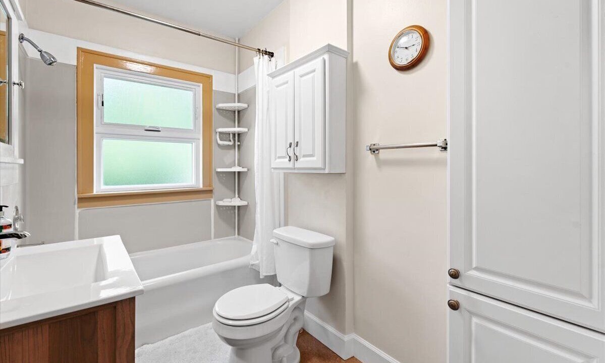 Photo of Bathroom in Irvington