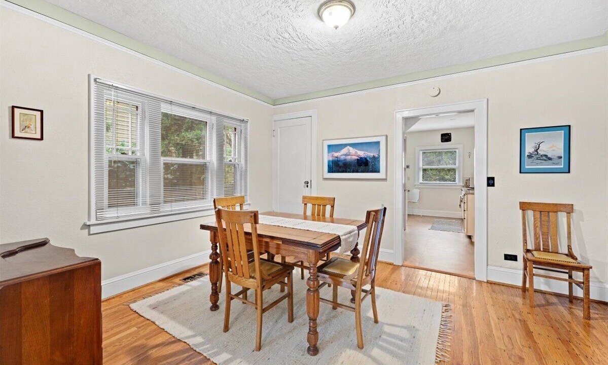 Photo of Others in Irvington