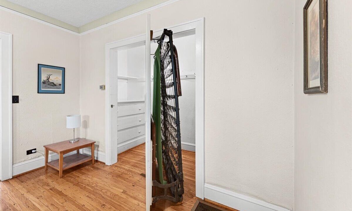 Photo of Others in Irvington