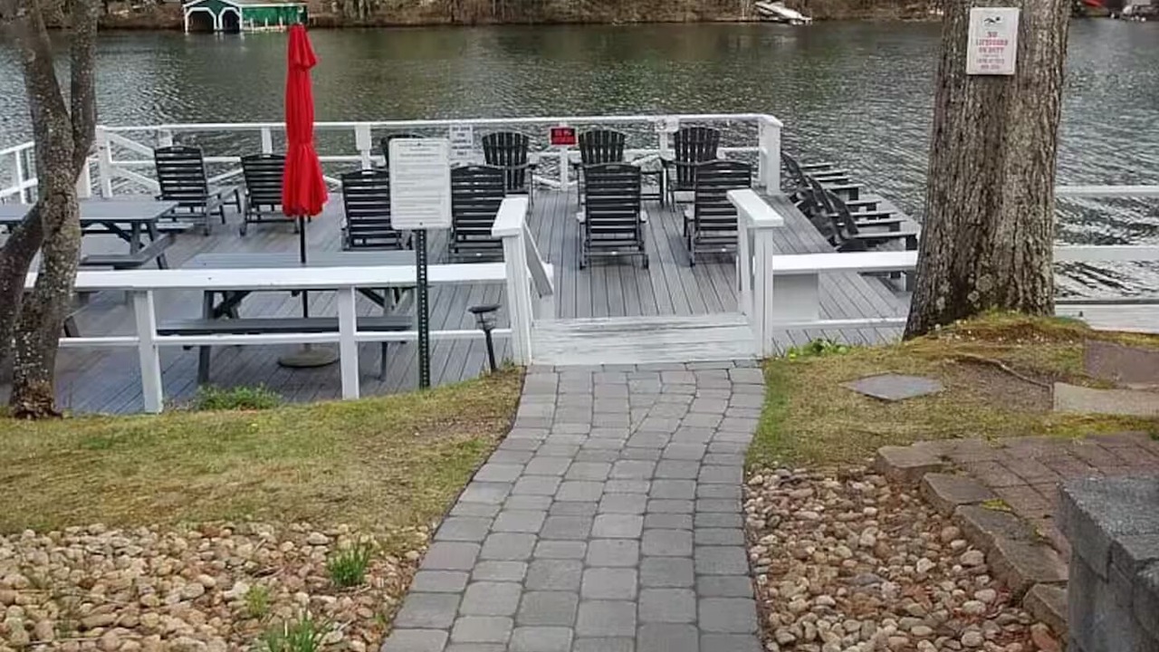 Photo of Patio Balcony in Winnisquam