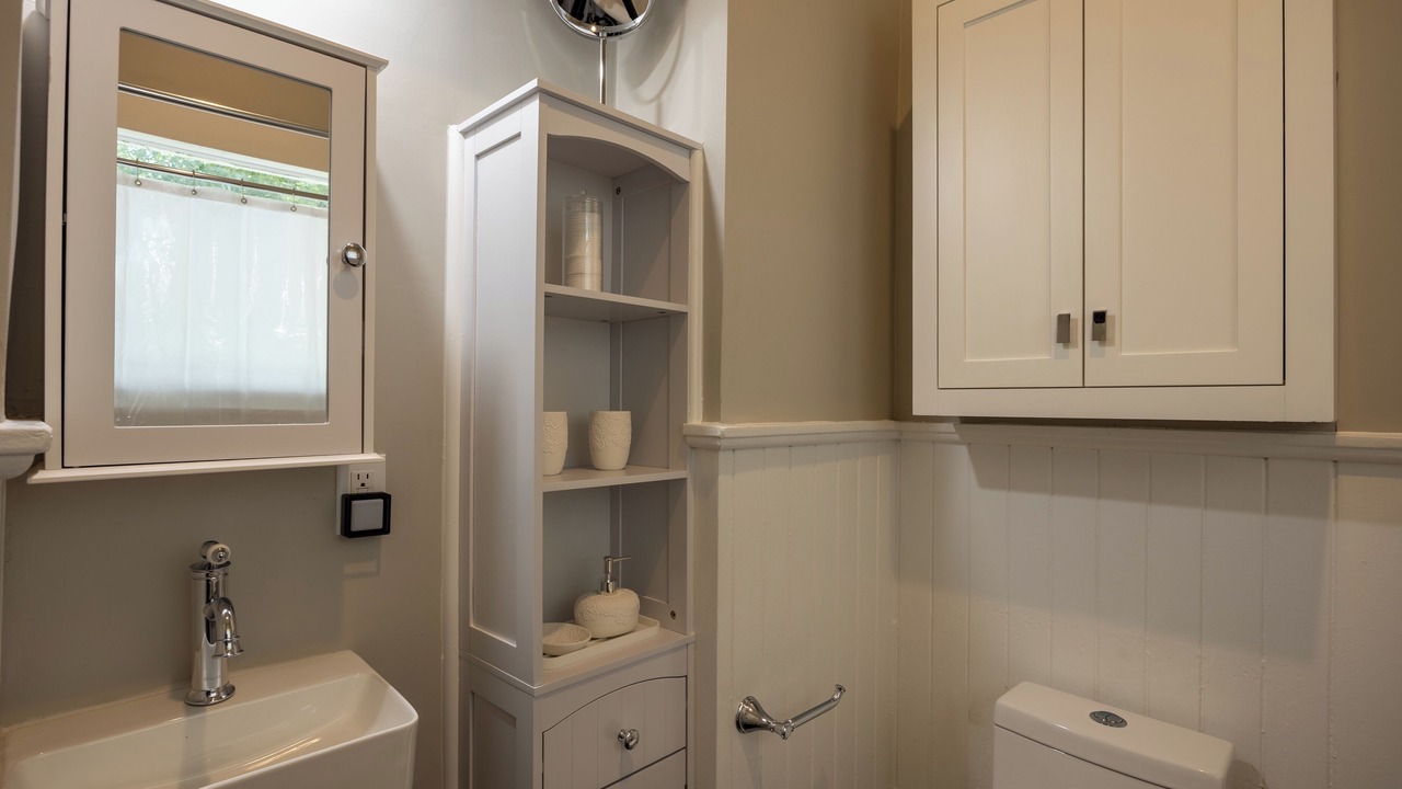 Photo of Bathroom in Arsenal