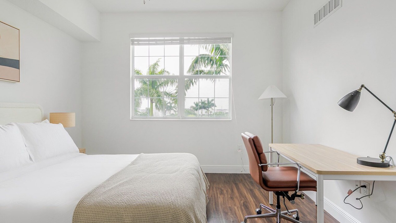 Photo of Bedroom in Miramar