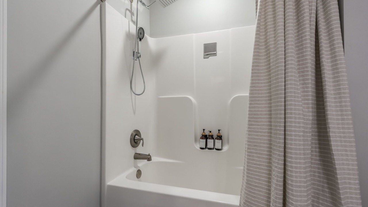 Photo of Bathroom in Grandview