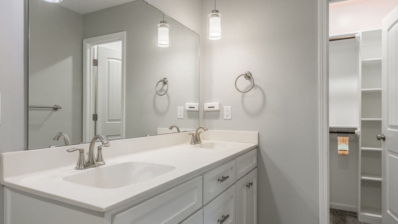 Photo of Bathroom in Grandview