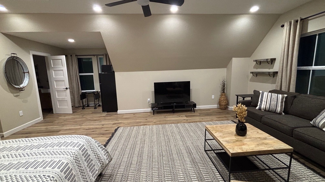 Photo of Livingroom in Weston