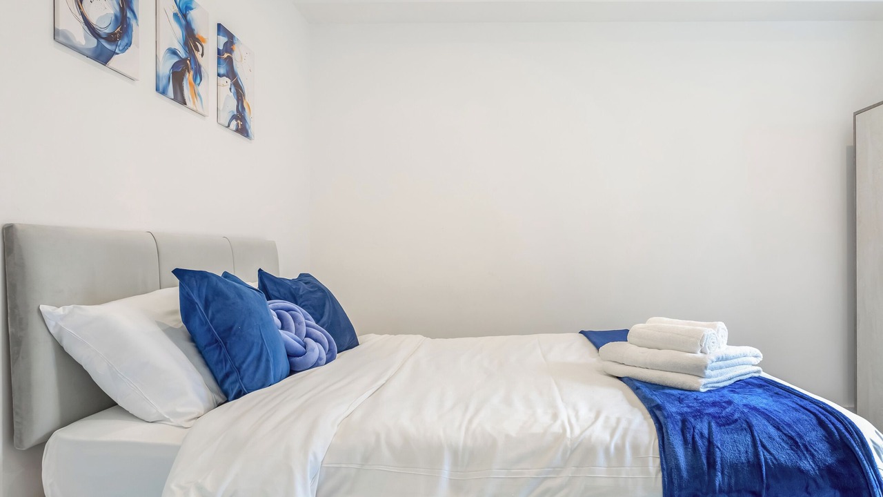 Photo of Others in Kilburn