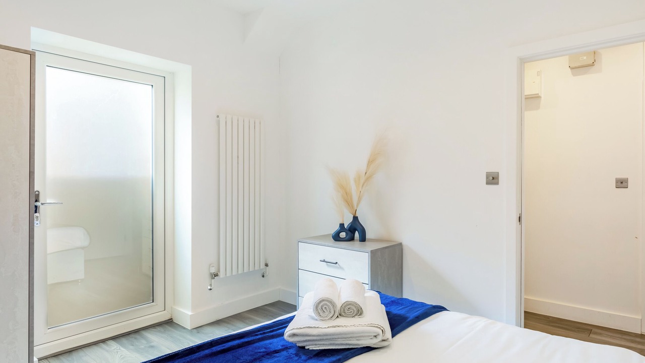 Photo of Others in Kilburn