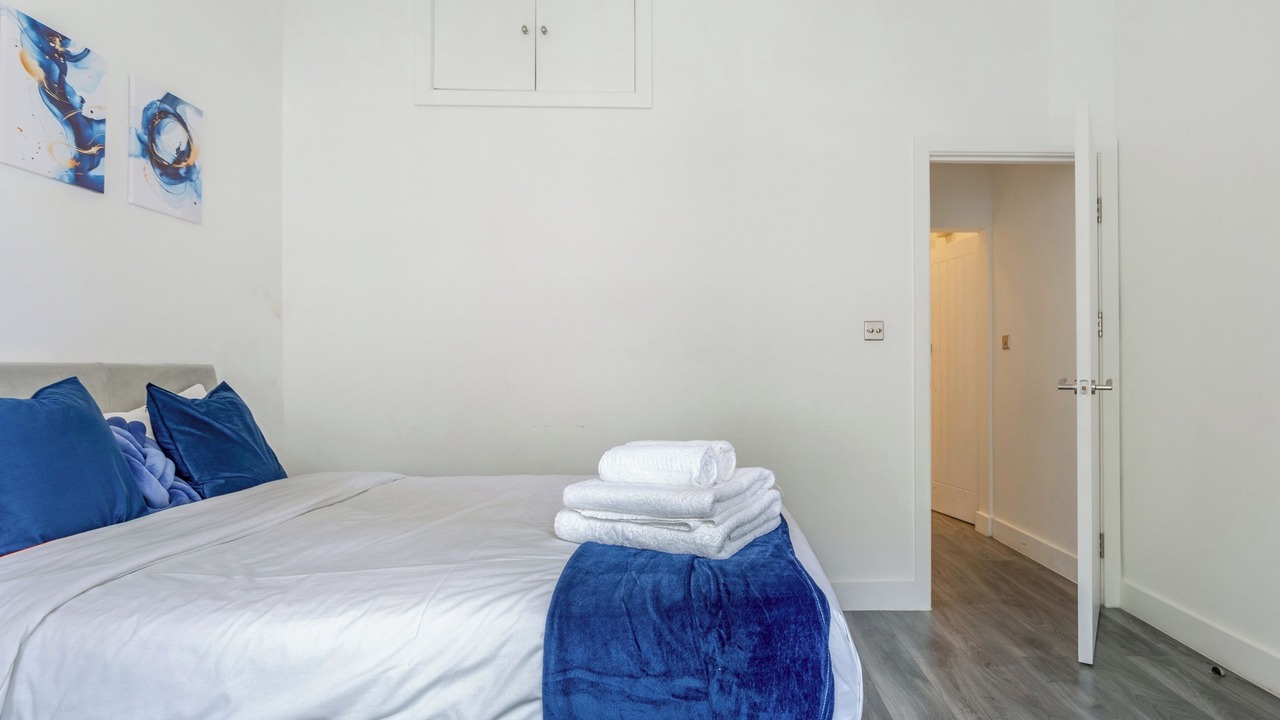 Photo of Others in Kilburn