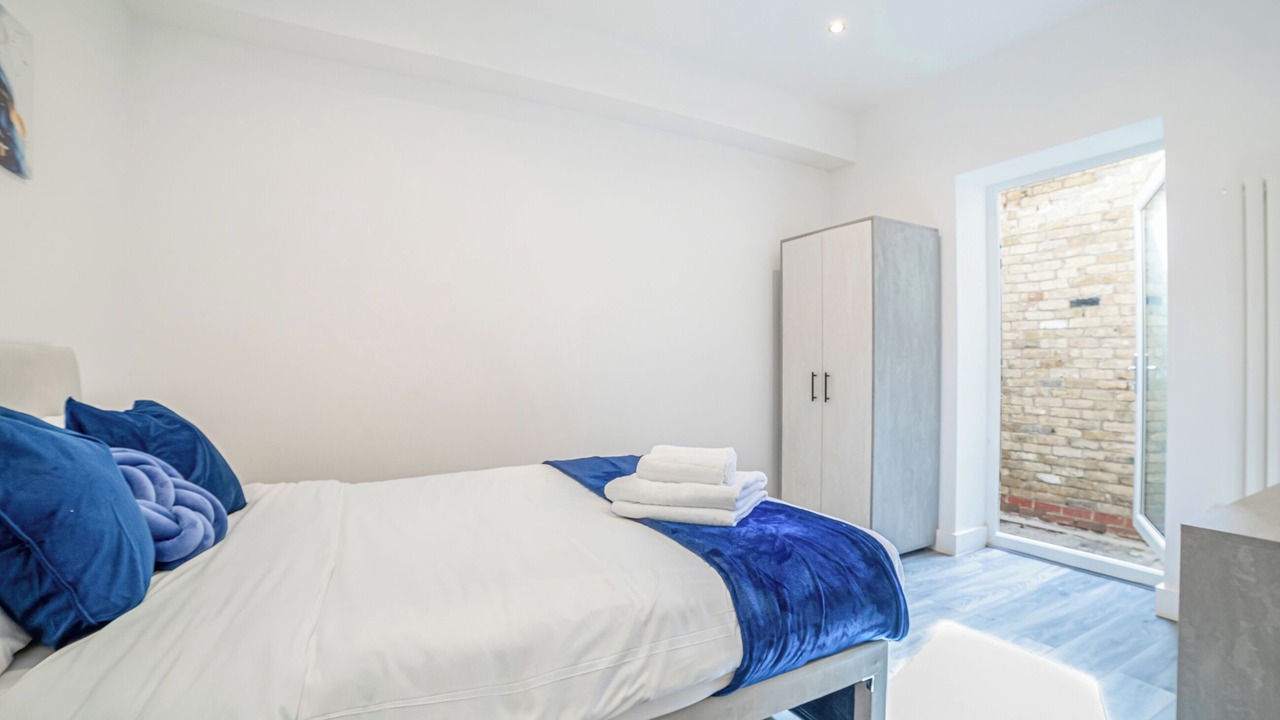 Photo of Others in Kilburn