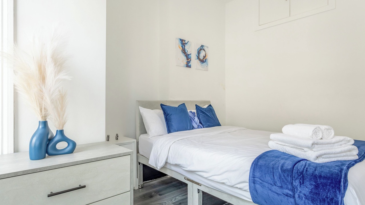 Photo of Others in Kilburn