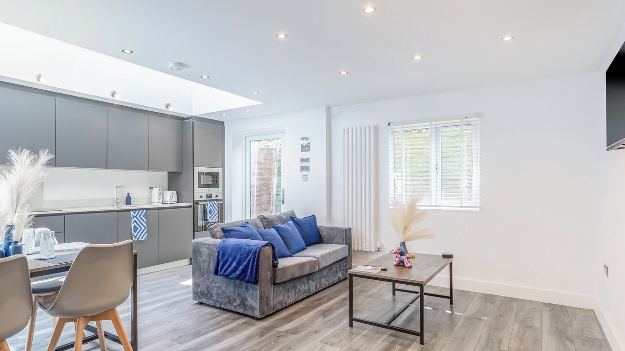 Photo of Others in Kilburn