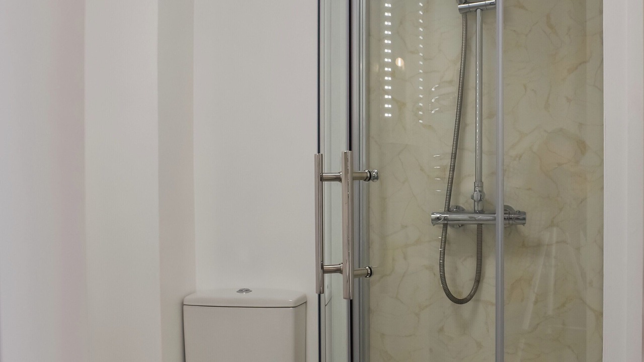 Photo of Bathroom in Brazzacott