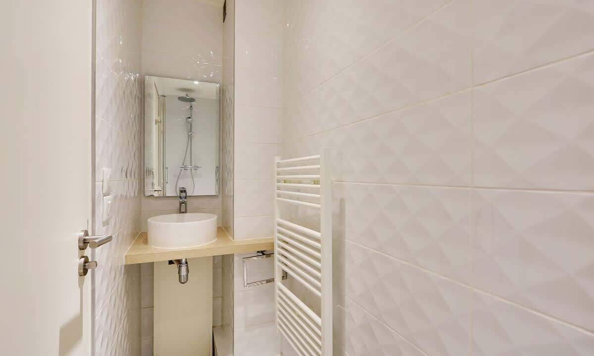 Photo of Bathroom in Vanves
