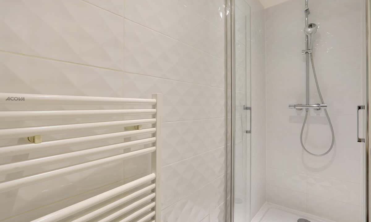 Photo of Bathroom in Vanves