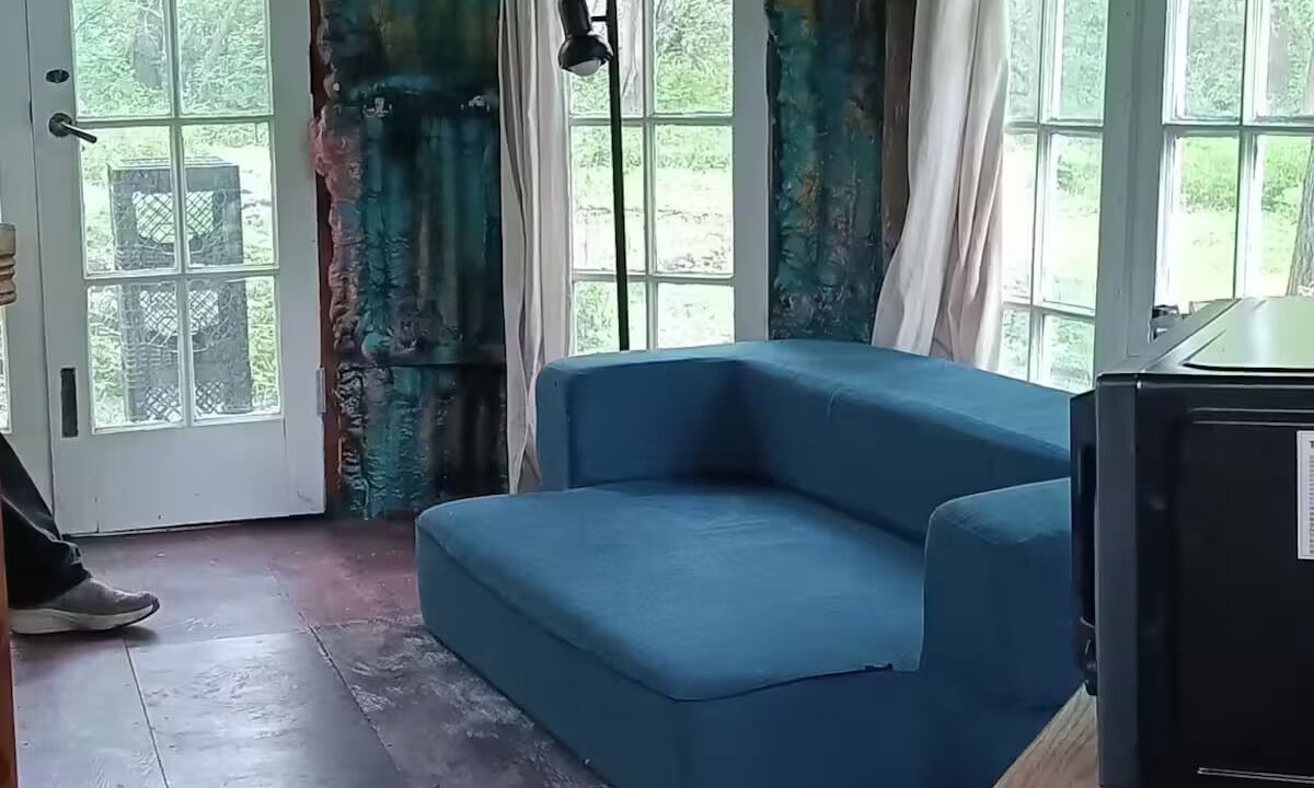Photo of Livingroom in Knoxville