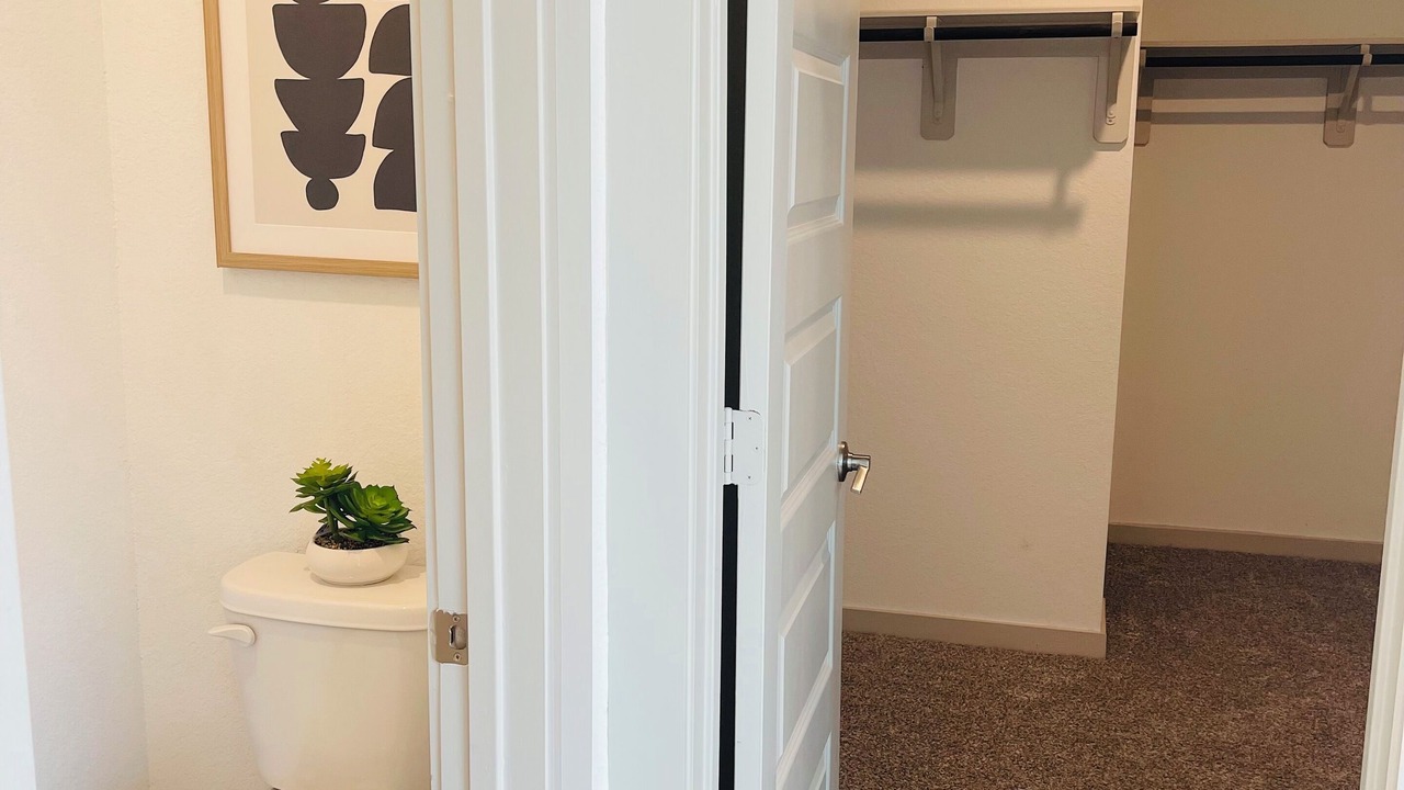 Photo of Bathroom in Clodine