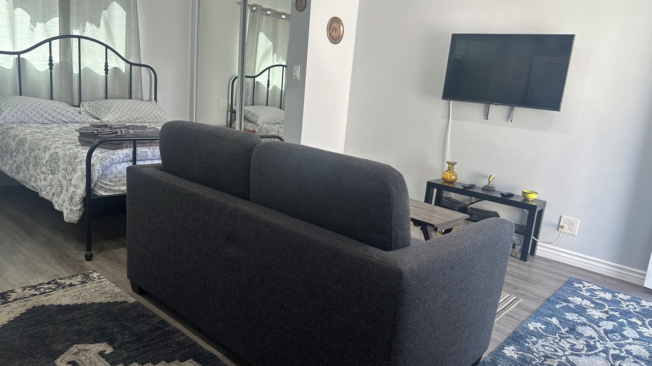 Photo of Bedroom in Burbank