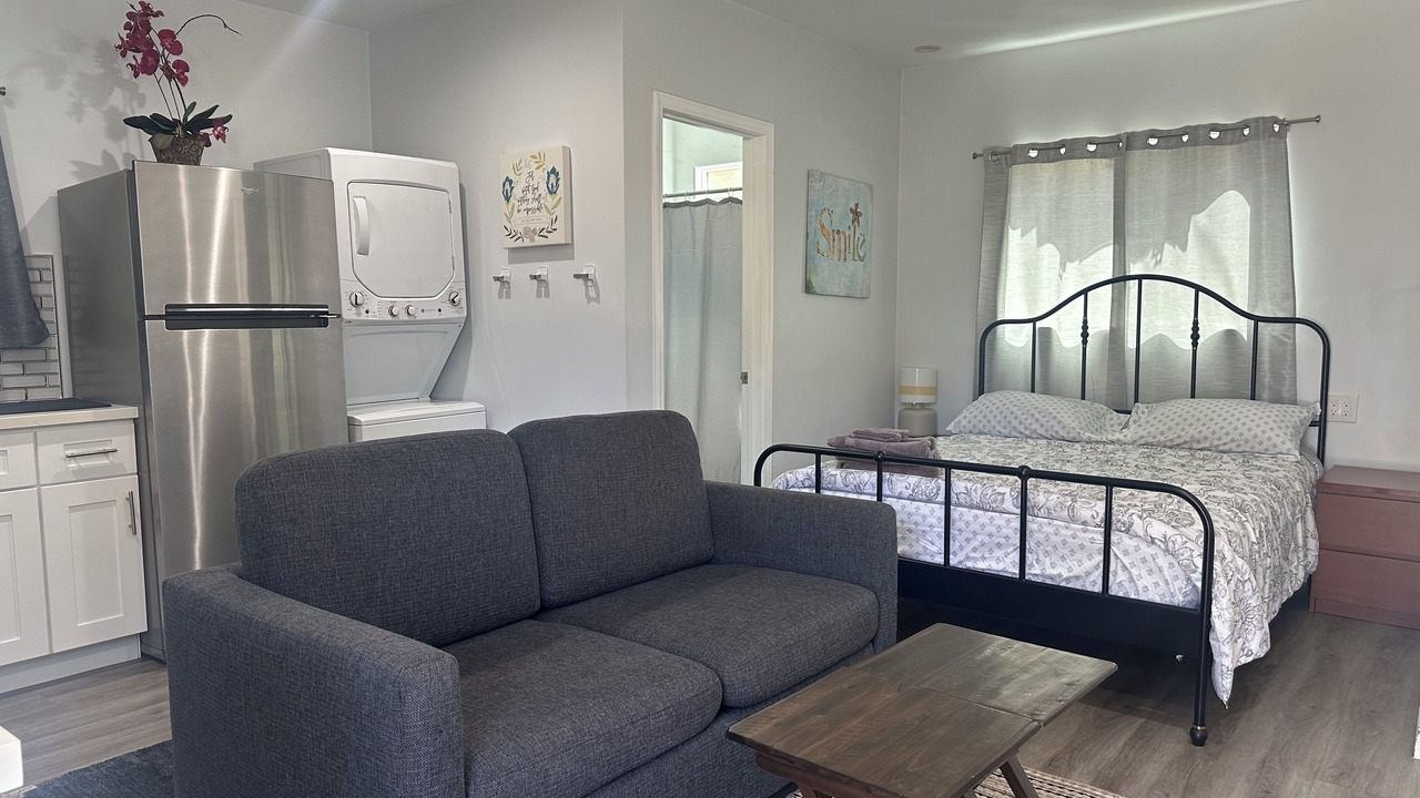 Photo of Bedroom in Burbank