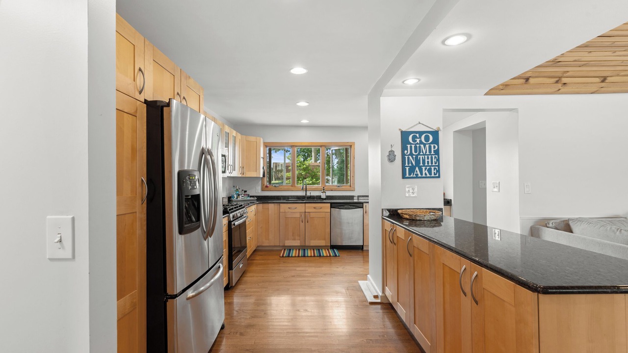 Photo of Kitchen in White Lake