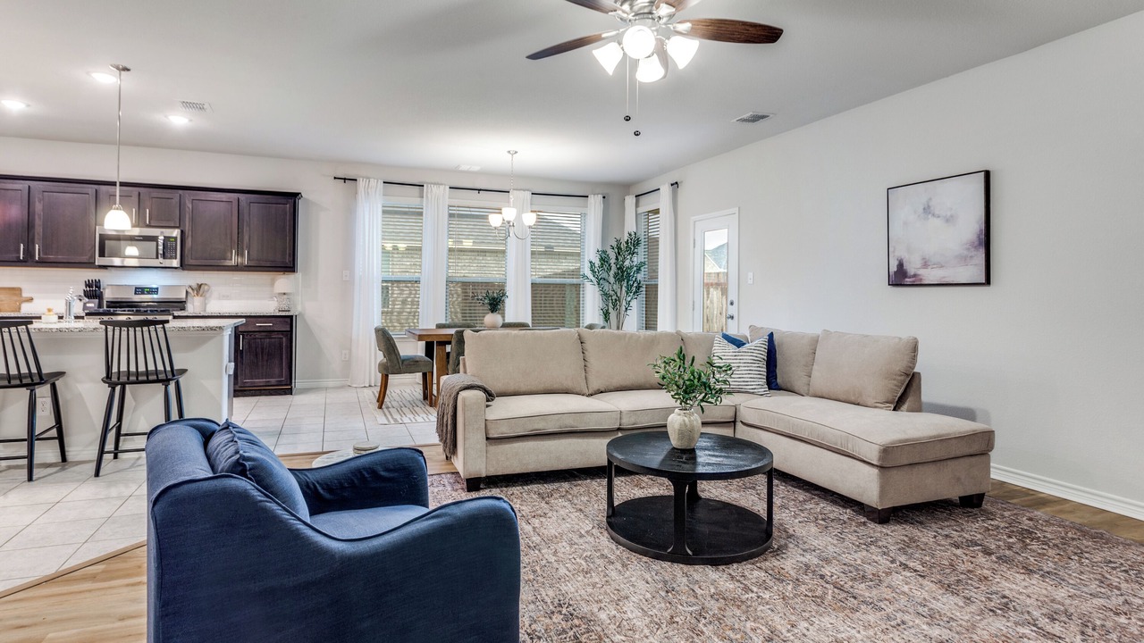 Photo of Livingroom in Benbrook