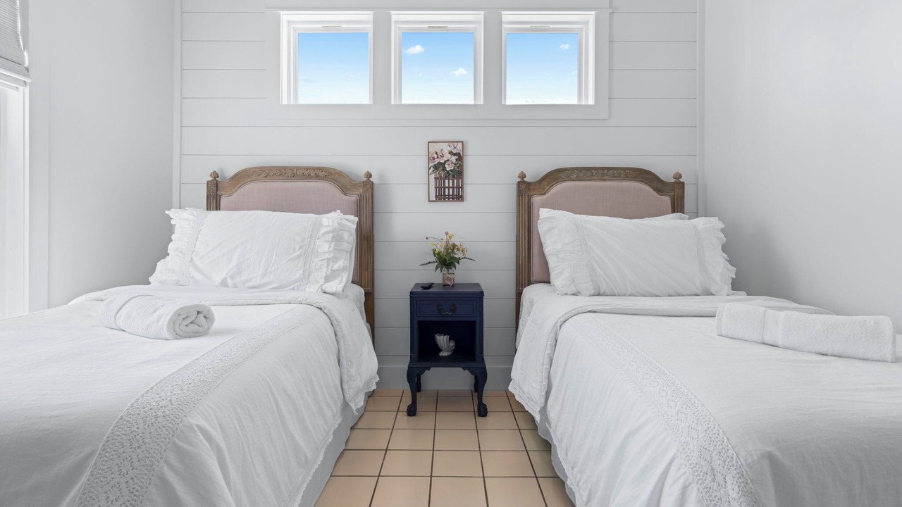 Photo of Bedroom in Terramar Beach