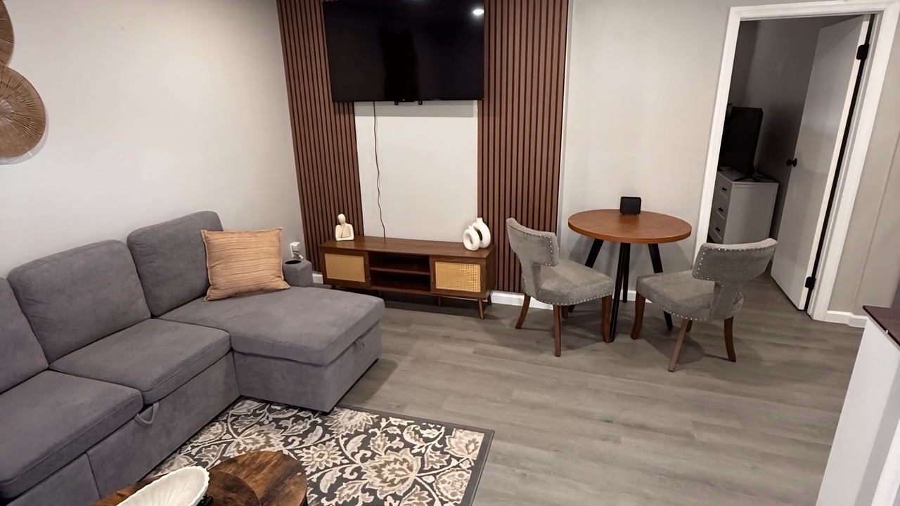 Photo of Livingroom in Central Islip