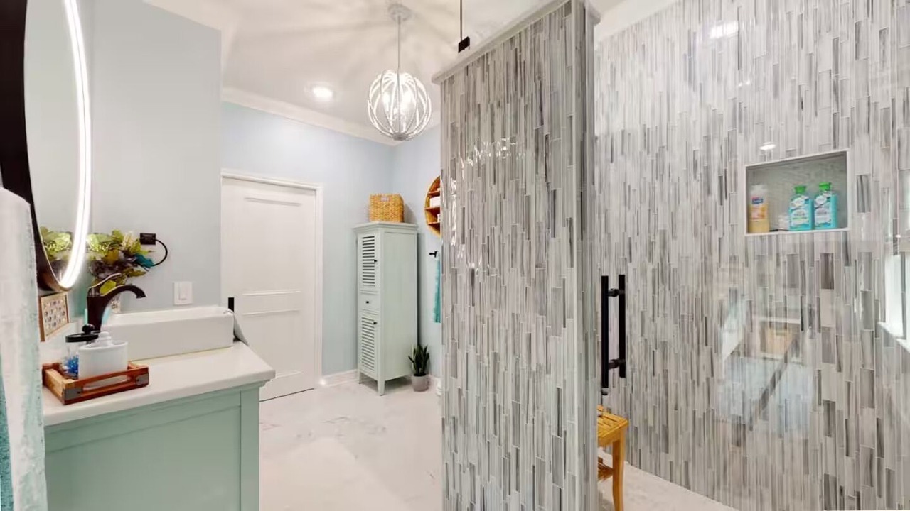 Photo of Bathroom in Crystal Beach