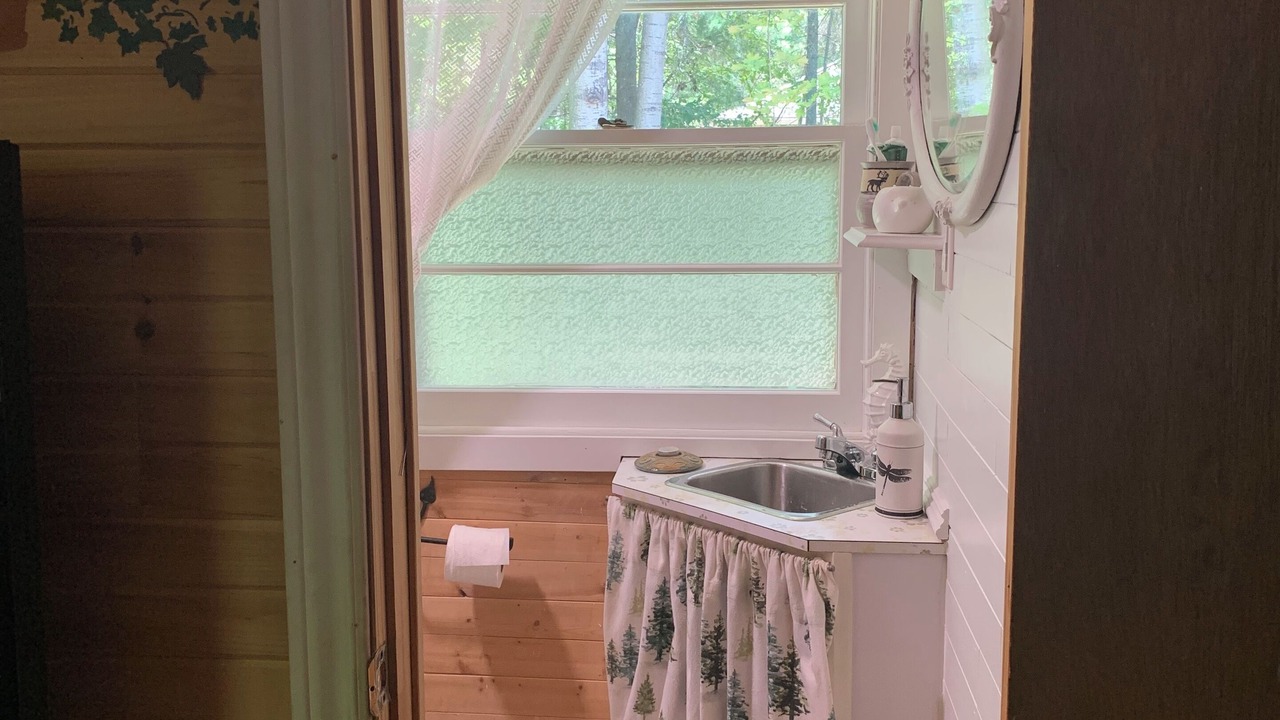 Photo of Bathroom in Unorganized North East Parry Sound