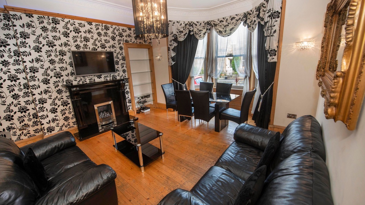 Photo of Livingroom in Newhaven