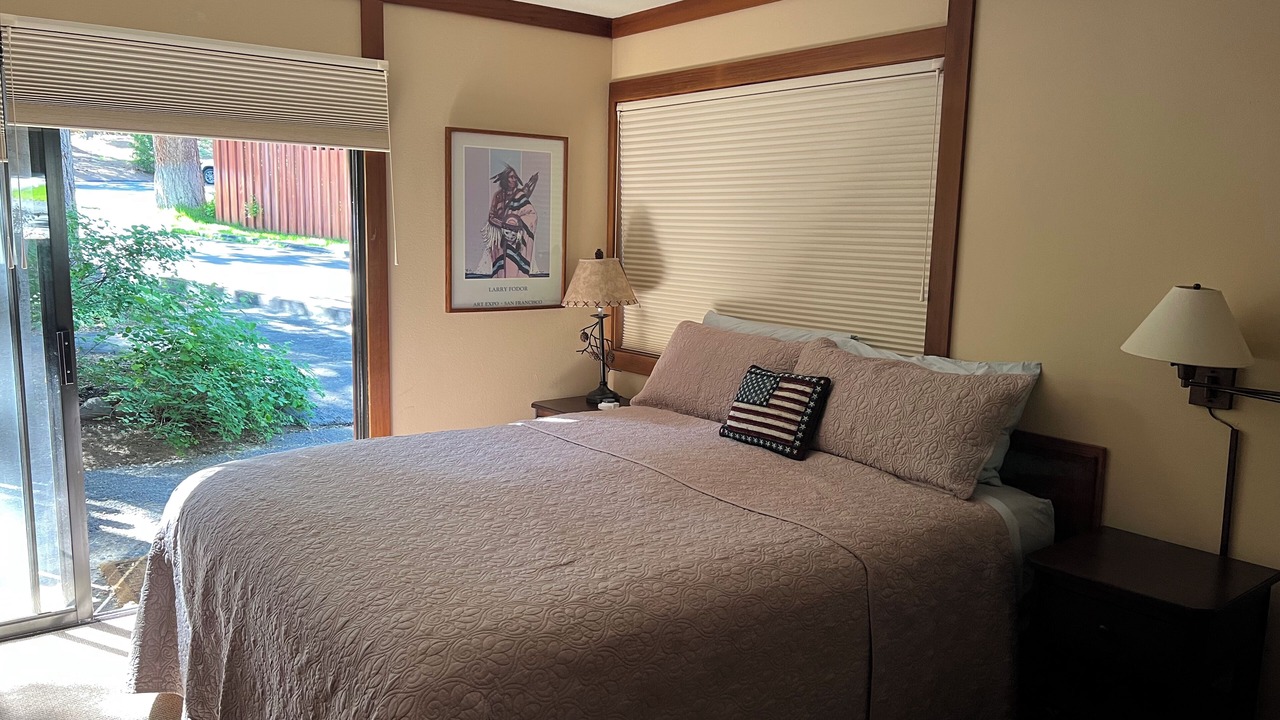 Photo of Bedroom in Dollar Point