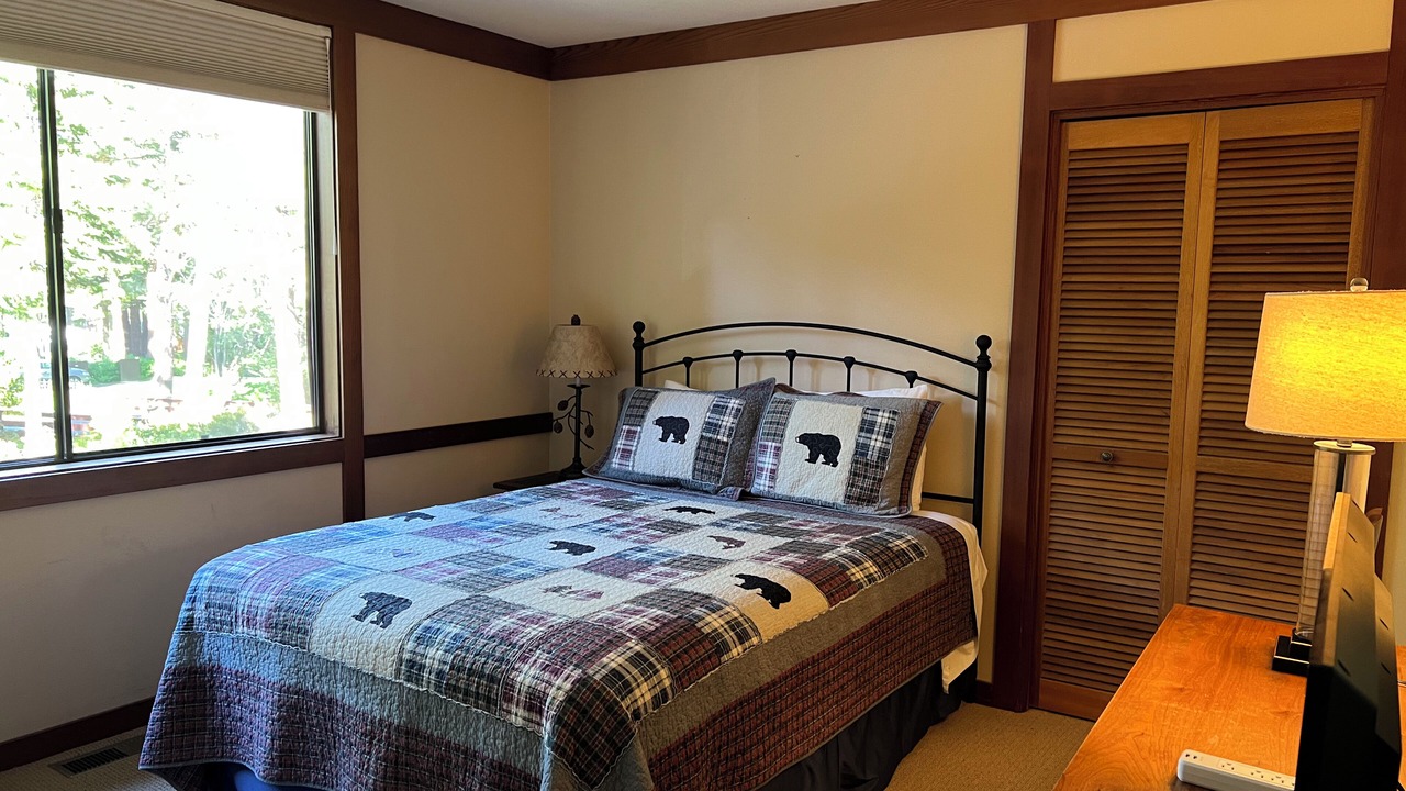Photo of Bedroom in Dollar Point